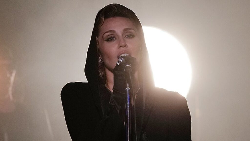 Qué dice Golden Burning Sun de Miley Cyrus