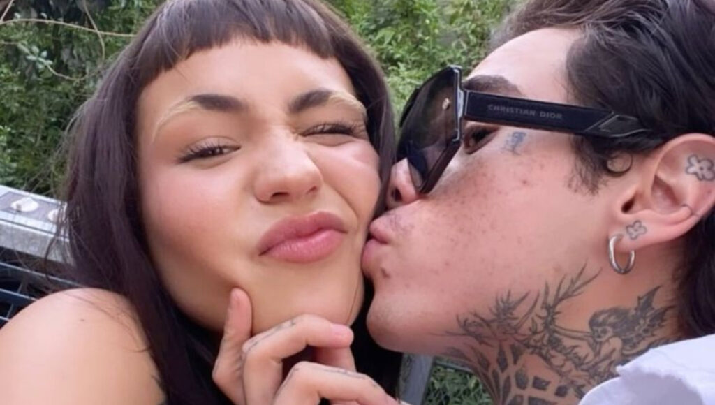 Emjay aclara la situación con Kobi