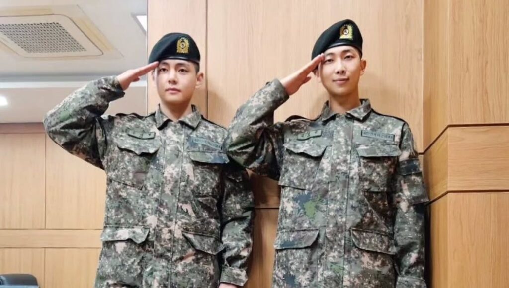 El horario y dónde ver la salida de V y RM de BTS del servicio militar