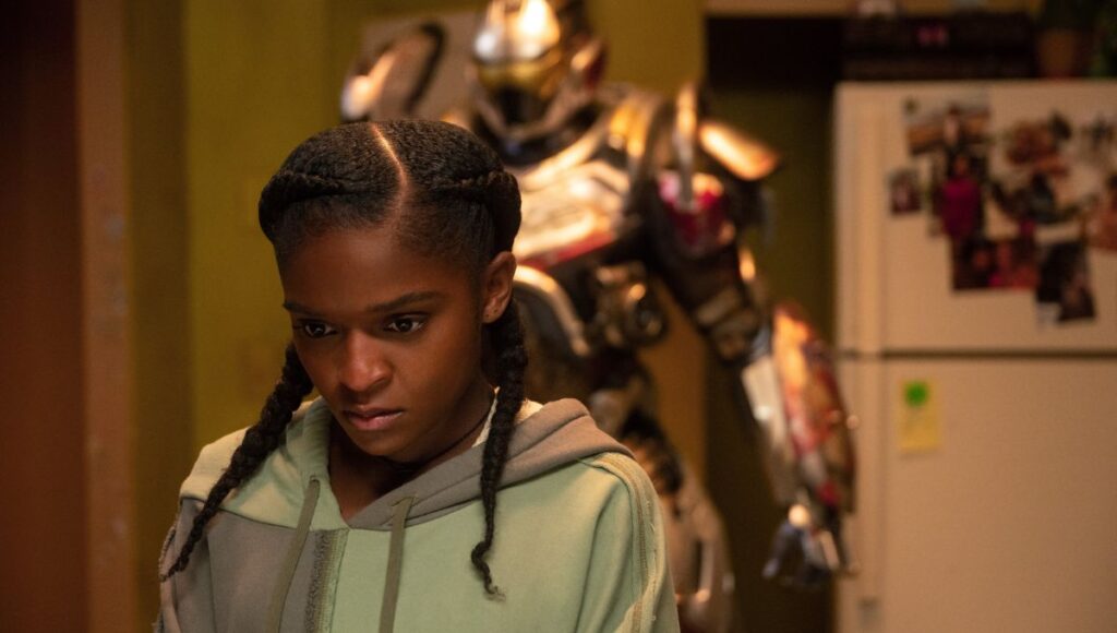 Quién hace las voces de Ironheart