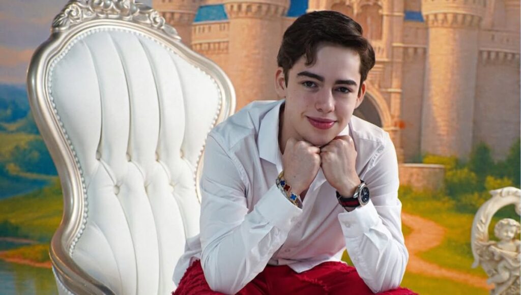 De qué habla Cenicienta de Kevin AMF