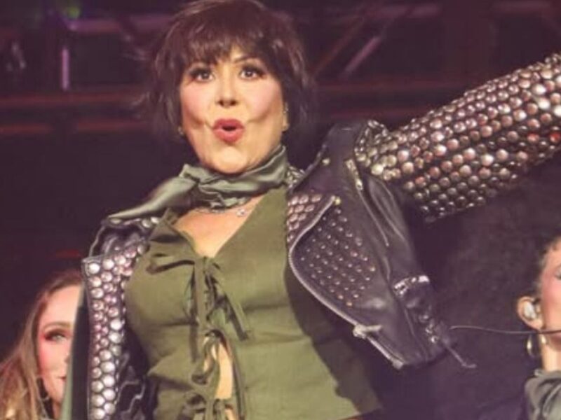 Aseguran Alejandra Guzmán recayó en el alcohol