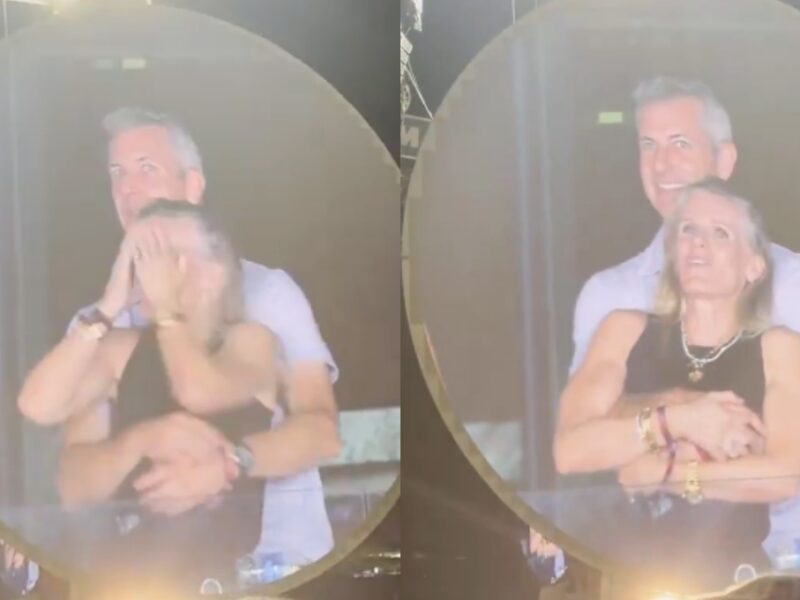 Exponen a CEO en concierto de Coldplay