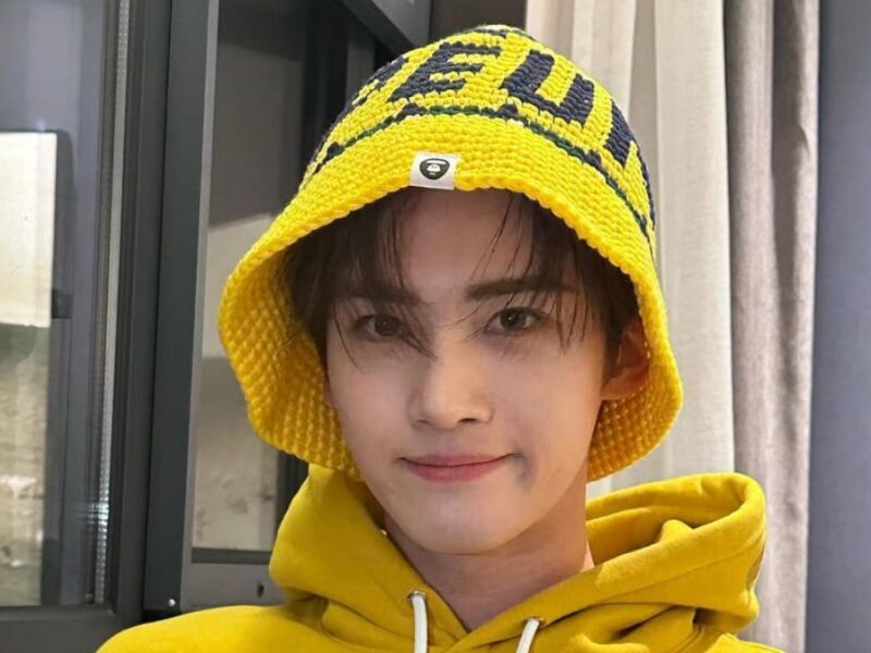 De qué grupo es el idol de k-pop Yan An