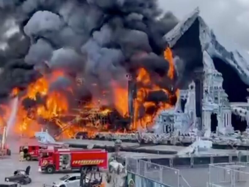 Videos del incendio del escenario principal de Tomorrowland