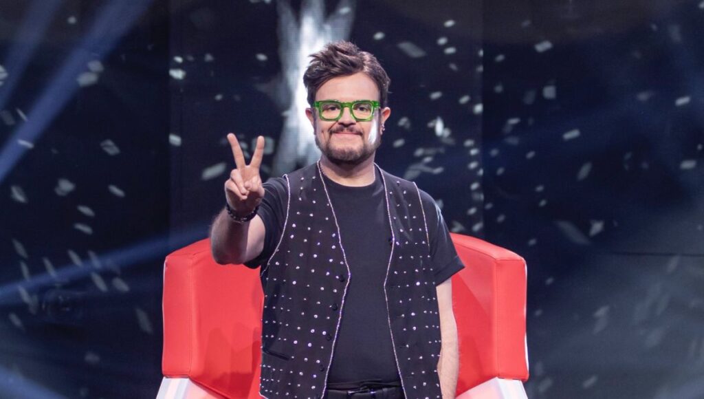 Fans ponen en dura declaraciones de Alex Syntek en entrevistas