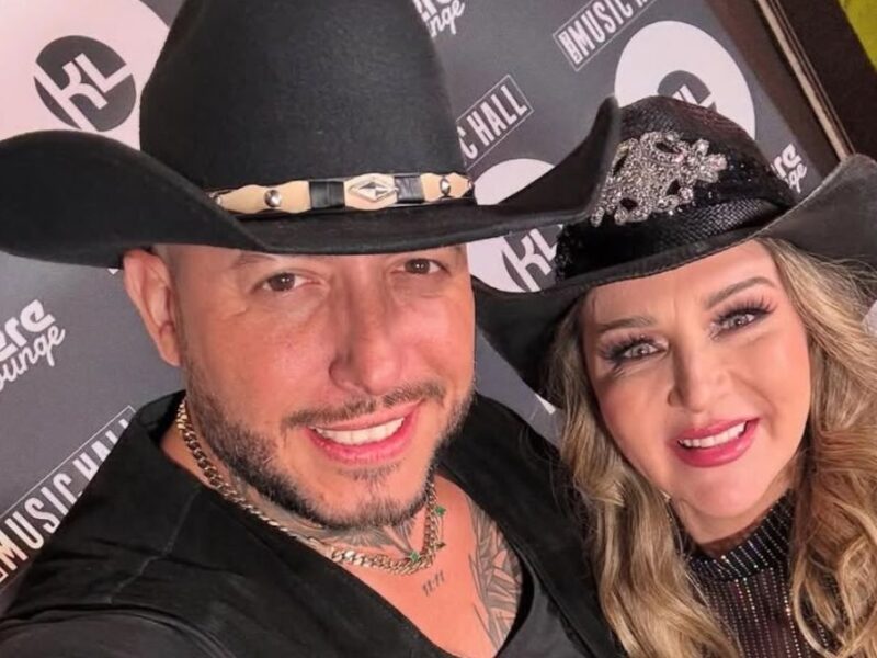 Alicia Villareal presume a su nuevo novio, Cibad Hernández