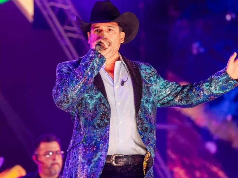Concierto de Bobby Pulido en el Auditorio Nacional