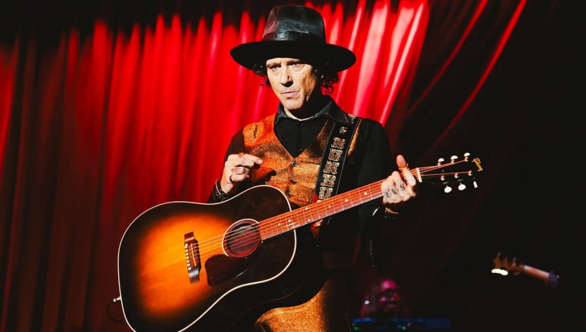Quién es Flaco Jiménez, el músico que trabajó con Bunbury