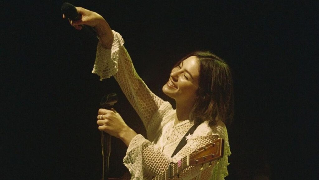 Gracie Abrams en concierto Pepsi Center