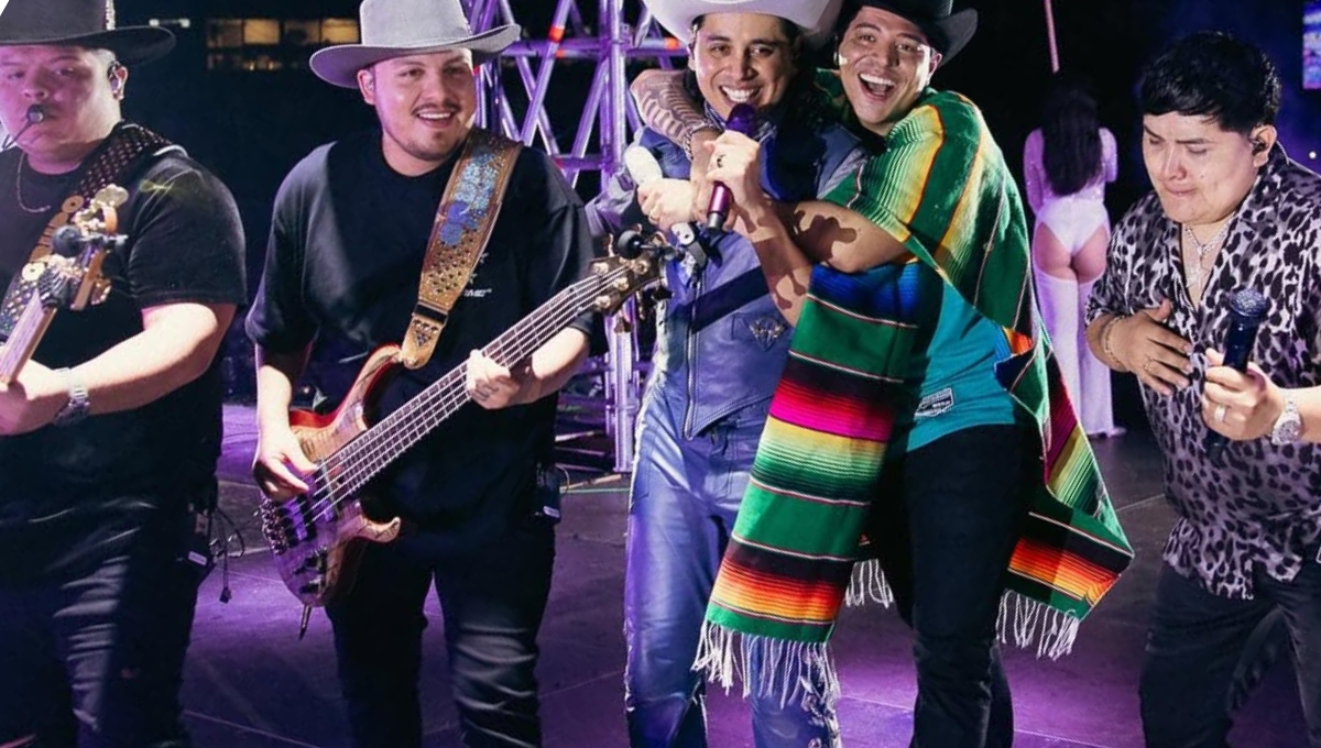 Grupo Firme concierto en el Palenque de Pachuca