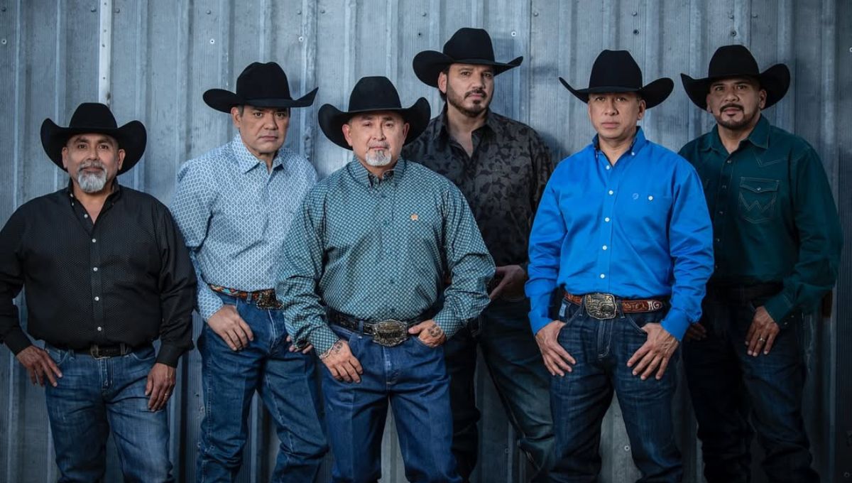 Letra de Estamos todos la canción de Intocable