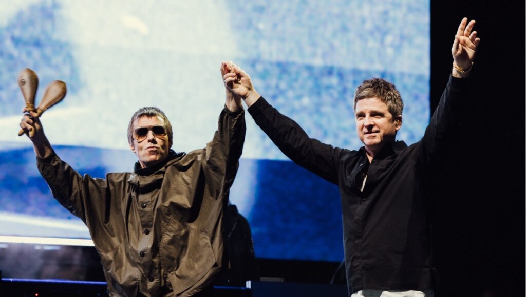 'Little by Little' letra de Oasis