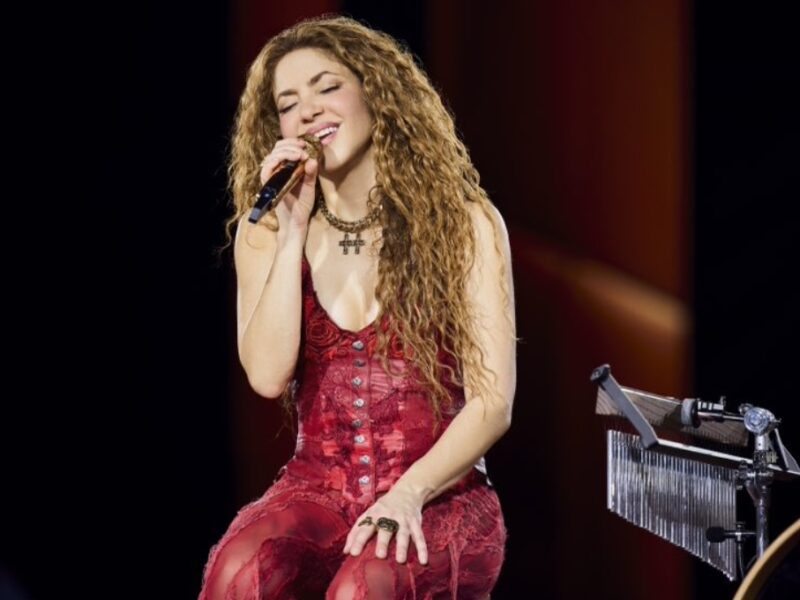 Shakira llora en concierto
