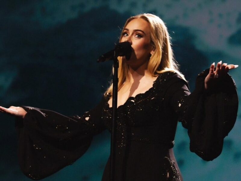 Adele posible invitada al Super Bowl 2026
