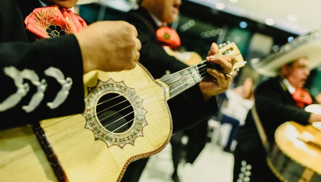 Qué música escuchar el 15 de septiembre