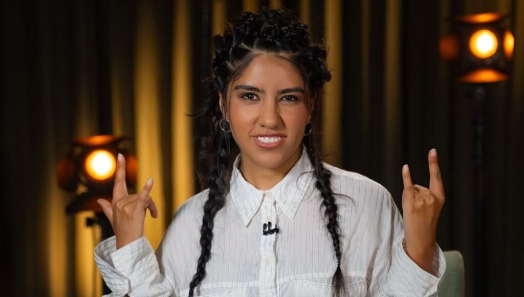 Cuál es el podcast de Karen Polinesia