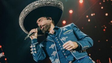 Horarios, setlist y estacionamiento de Alejandro Fernández en el Estadio GNP