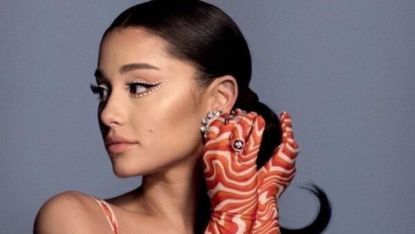 Ariana Grande en AHS 13