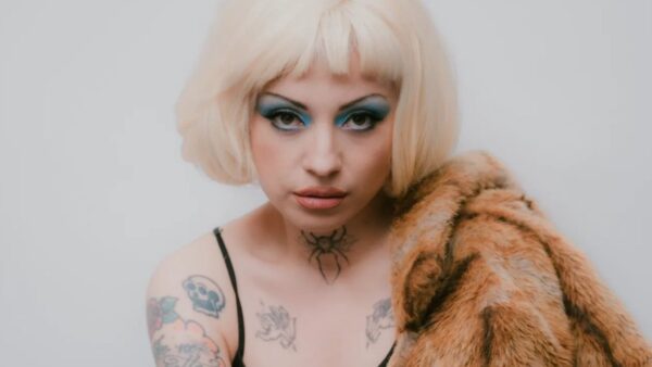 Letra de Mon Laferte