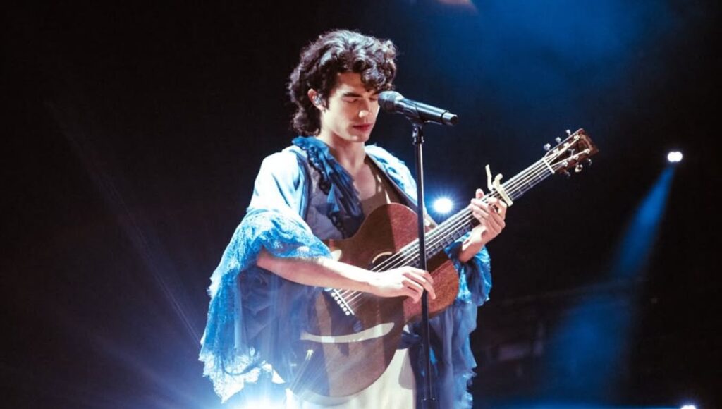 A qué hora termina el concierto de Conan Gray en el Palacio de los Deportes