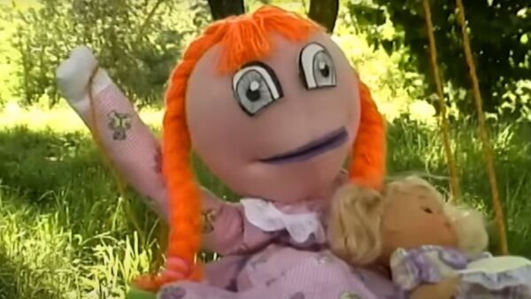 Qué dice la canción Mi muñeca me habló de 31 Minutos
