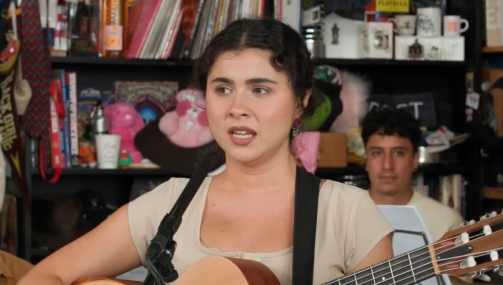 Qué canciones cantó Silvana Estrada en el Tiny Desk