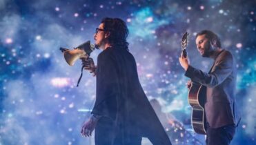 Letra completa de la canción Arrullo de Estrellas de Zoé