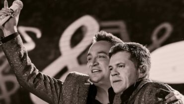 'De Ti Exclusivo' de Josi Cuen & Jorge Medina