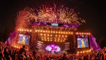 Corona Capital horarios sábado 15 de septiembre artistas escenarios