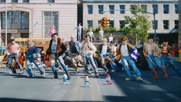 Cómo se llama la canción de SEVENTEEN con Los Pitufos