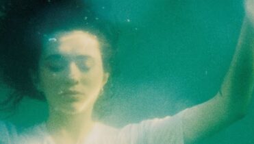 No te vayas de Alice Wonder