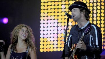 Shakira canta junto a Gustavo Cerati de manera virtual