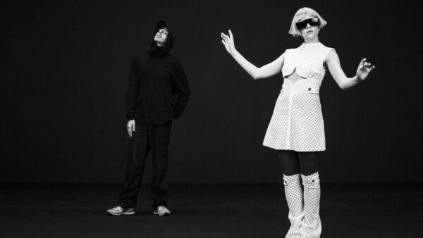 TOMORA estrena debut “RING THE ALARM”