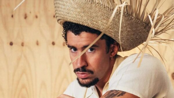 Precio de las playeras de Bad Bunny con Adidas