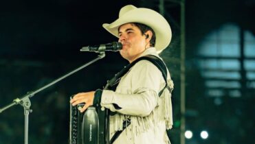 Alfredo Olivas pone en pausa su carrera musical por retiro indefinido