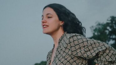 Ojalá fuera tu voz de Santa Sabina cover de Madame Récamier