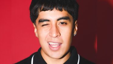 Qué canciones canta PLASTIKBOY