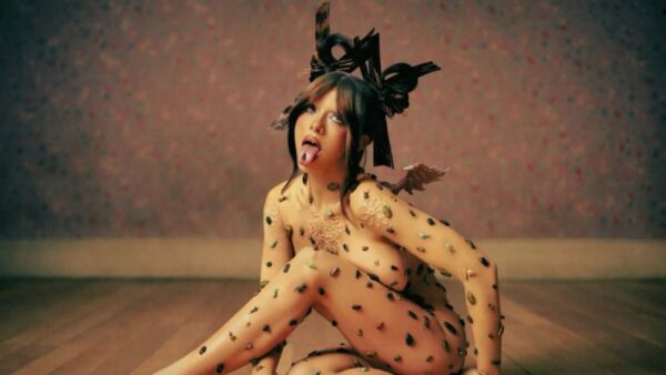 Possession letra de nueva canción de Melanie Martínez