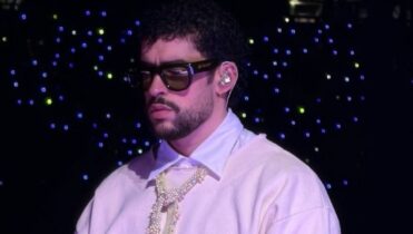 todas las canciones secretas de bad bunny en debi tirar mas fotos tour