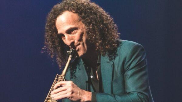 Kenny G en concierto en el Auditorio BB