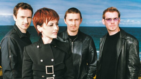 Letra y traducción al español de Linger de The Cranberries