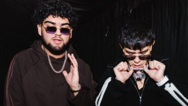 Letra completa de Mis Llamadas de Junior H