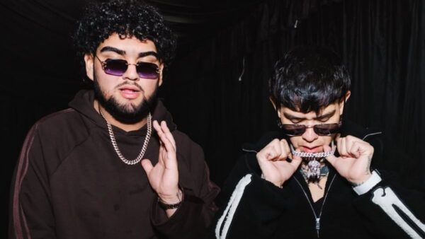 Letra completa de Mis Llamadas de Junior H