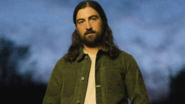 'The Great Divide' de Noah Kahan