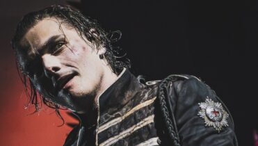 'Welcome to the Black Parade' de My Chemical Romance