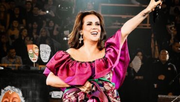 A qué hora termina el concierto de Edith Márquez en el Auditorio Nacional