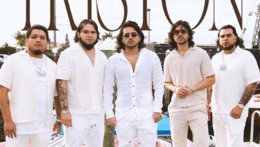 Letra completa de Triston de Fuerza Regida