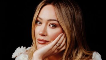 Letra completa de Weather for tennis de Hilary Duff