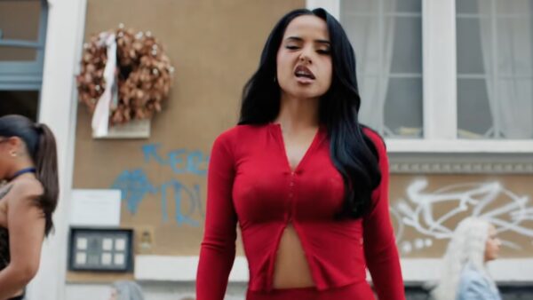 'MARATHON' de Becky G, elkan